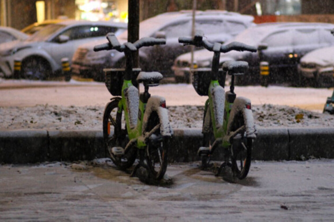 Bulgaria Braces for Freezing Friday with Snow, Ice and Strong Winds