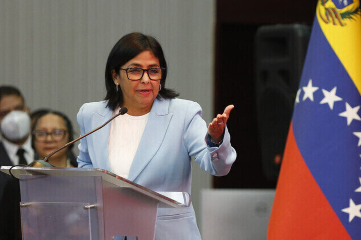 Lavrov holds phone call with Venezuelan vice president