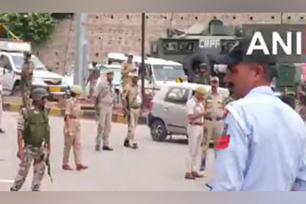 J-K: First batch of Amarnath Yatra pilgrims returns amid tight security
