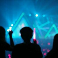 'Lightstick' dan politik: Kekuatan fandom K-pop untuk mobilisasi massa dan menyuarakan perlawanan