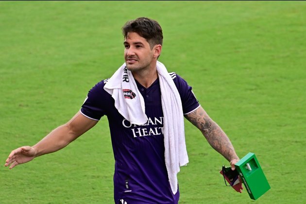 Orlando City's Alexandre Pato signs one-year contract