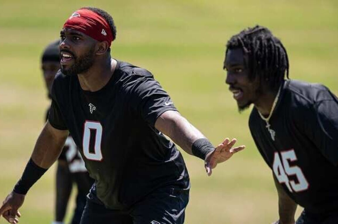Divine intervention: Deablo steps into command of Falcons defense