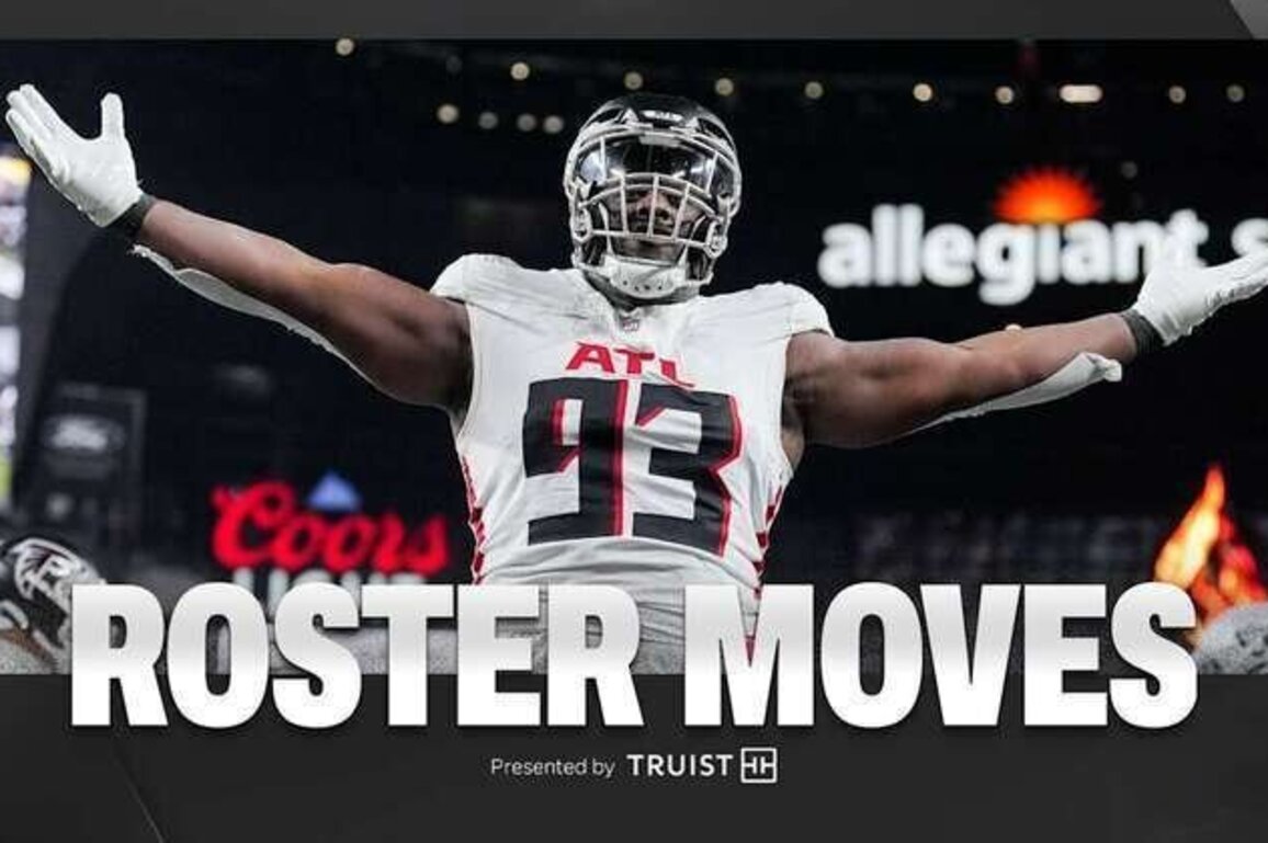 Falcons place Sam Roberts on IR, sign Kentavius Street