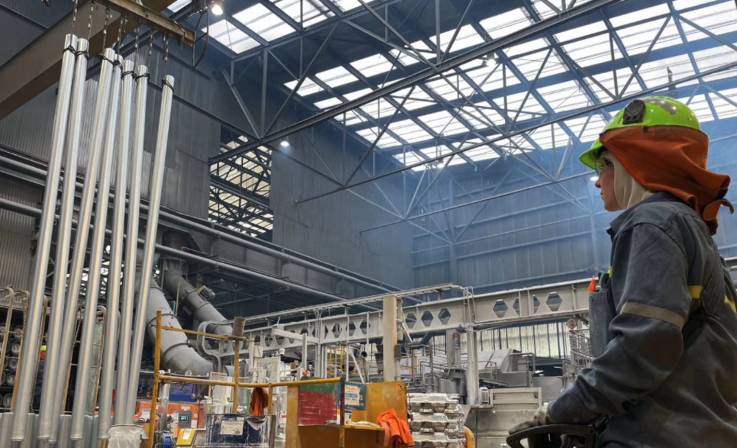 A Tiwai Point worker monitors operations as NZAS ramps up early, following improved hydro conditions and an early end to its power curtailment deal with Meridian.