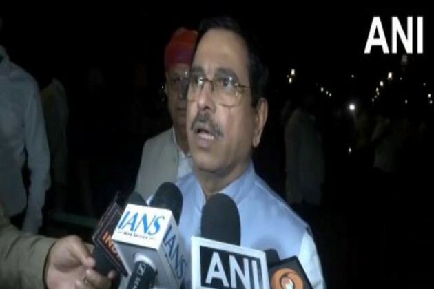 "Historic": Union Minister Pralhad Joshi after Lok Sabha passes Waqf Amendment Bill