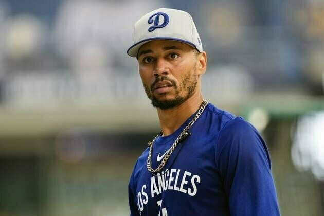 Dodgers give Mookie Betts at least one game off amid slump