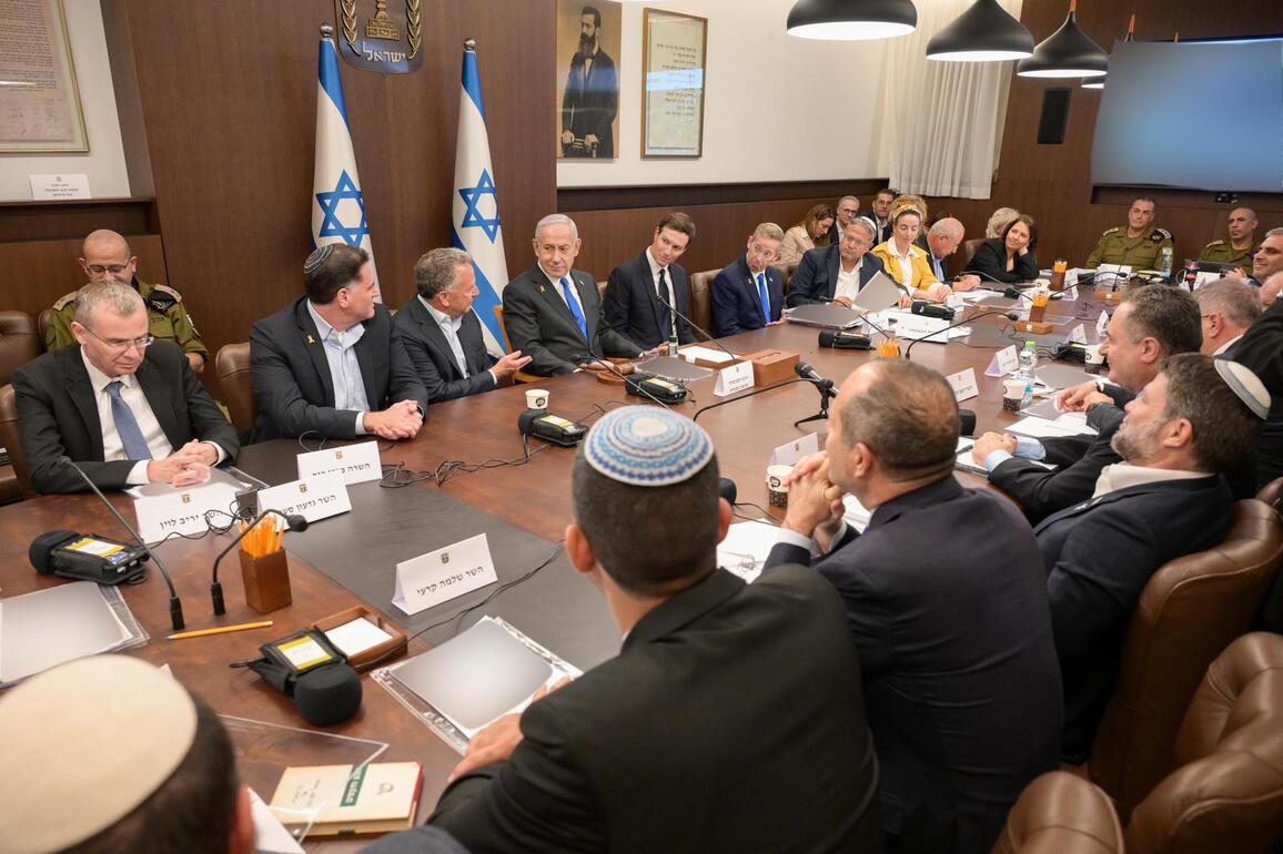 Photo Flash | Israeli gov't approves Gaza ceasefire deal