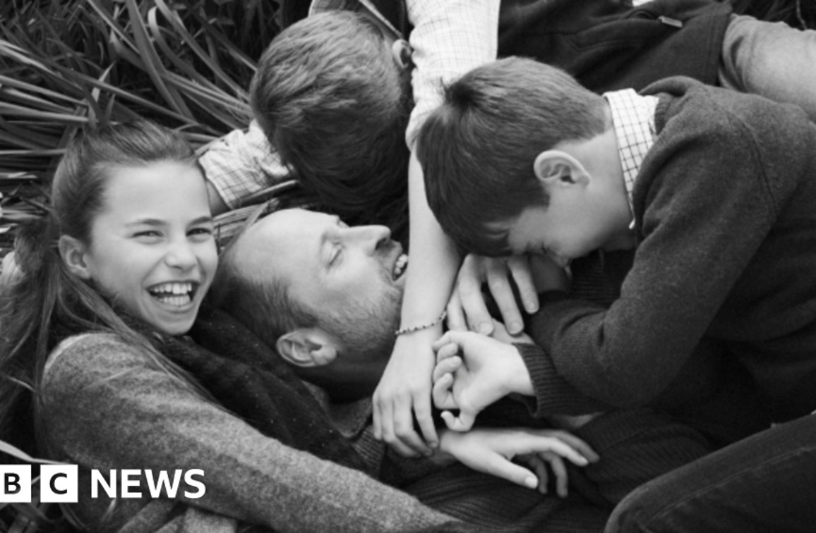 Royals share Father's Day photos of Prince William with children
