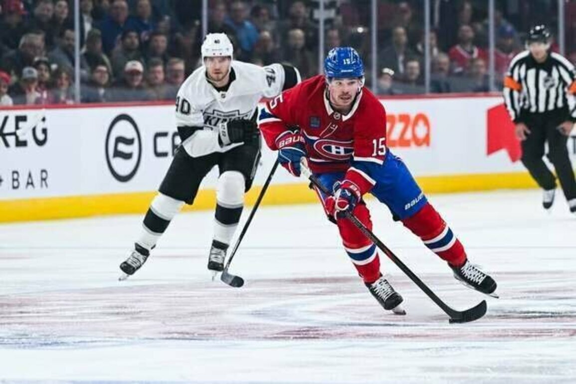 Canadiens' Alex Newhook out 4 months after ankle surgery