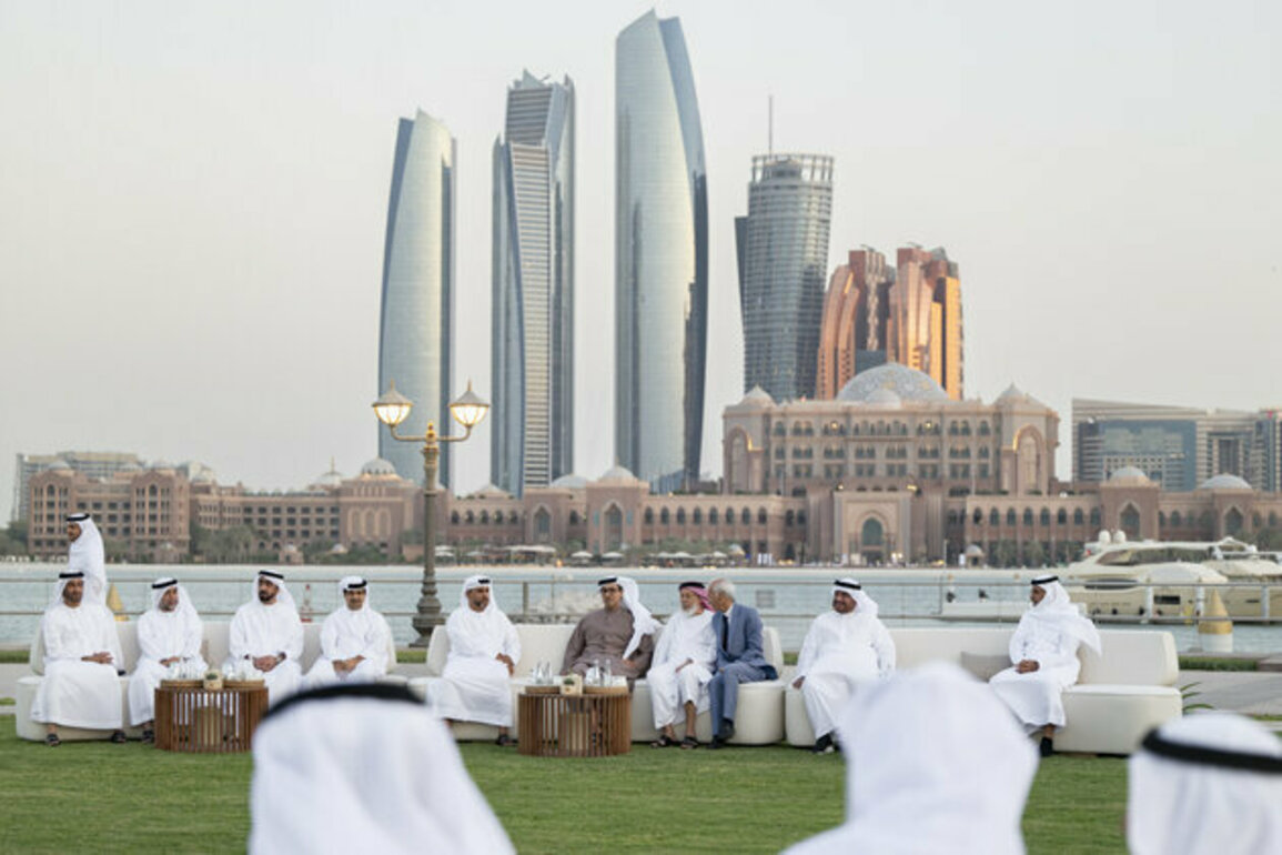 Mansour bin Zayed attends Ramadan Iftar banquet with judiciary