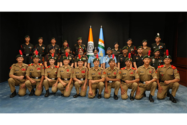 Air Chief Marshal AP Singh felicitates NCC cadets who scaled Mt Everest
