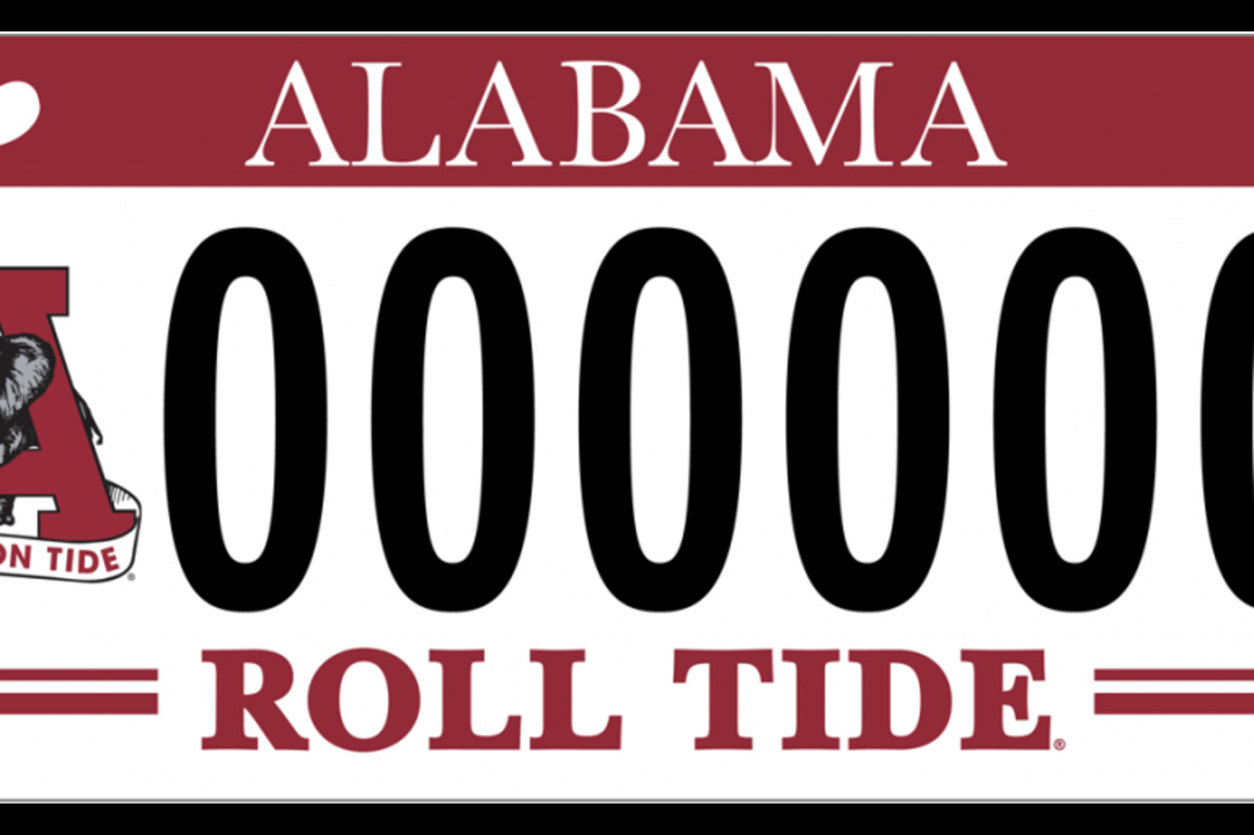 University of Alabama unveils new license plate featuring classic logo - WAKA 8