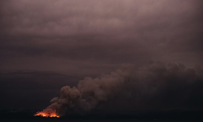 Rain offers Australian bushfire hope, but smoke hits tennis stars Rain offers Australian bushfire hope, but smoke hits tennis stars