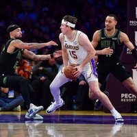 Streaking Lakers look to shine against Suns