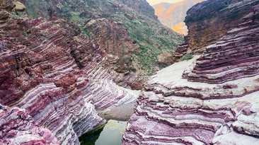 Fujairah is home to several unique rock formations, including the Rainbow Spectrum Valley.