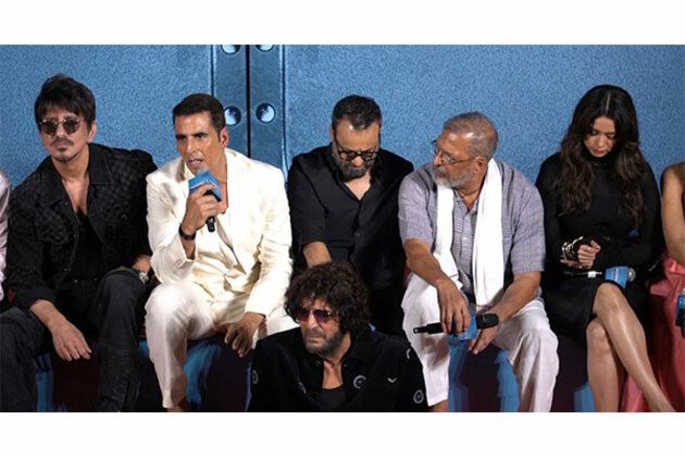 "It's a matter which is going to be handled by the court": Akshay Kumar opens up on Paresh Rawal's sudden exit from Hera Pheri 3