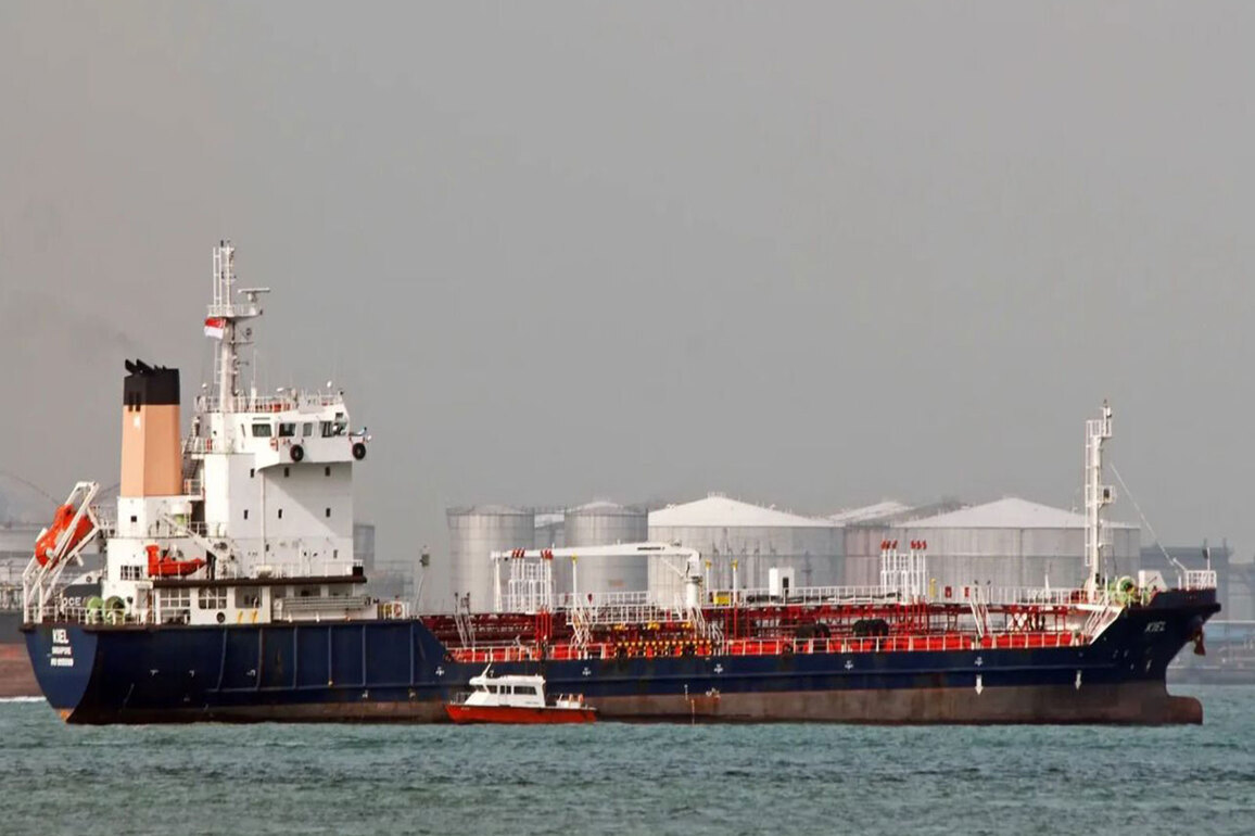 Indian Coast Guard busts international oil cargo smuggling syndicate in a daring mid sea operation