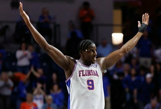 Florida jumps to No. 2 behind Auburn in men's Top 25