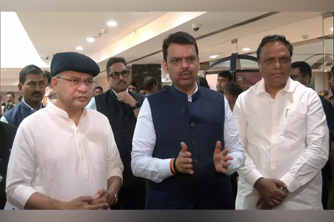 Ashwini Vaishnaw, Devendra Fadnavis Inaugurate IICT Campus in Mumbai