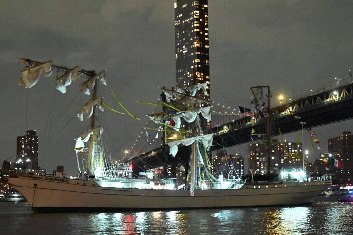 Cuauhtemoc- Tall Ship booked for Aberdeen Races crashes in NYC