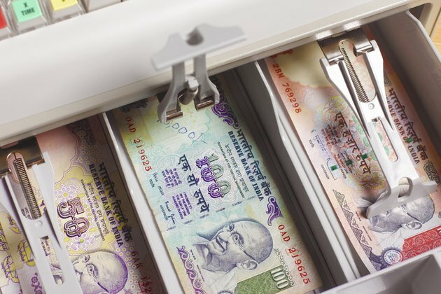 India set to ditch US dollar in cross-border trade