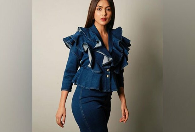 Mrunal Thakur stuns in ruffled top and denim combo