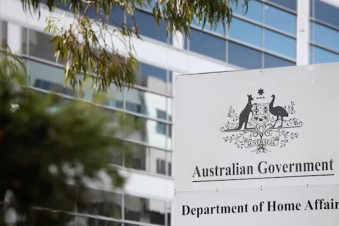 A clogged visa system only rewards the unscrupulous