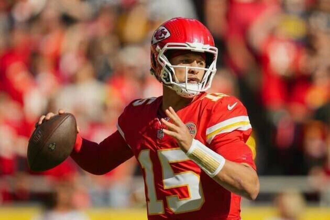 Week 8 MNF: Commanders-Chiefs Preview, Props, Prediction