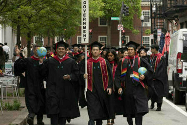 US to demand student visa applicants make social media public