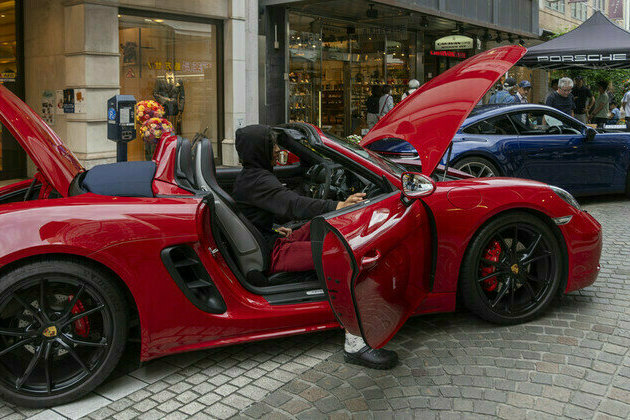 German luxury car giant reports another major sales drop