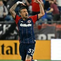 Revolution waive forwards Maxi Urruti, Luis Diaz