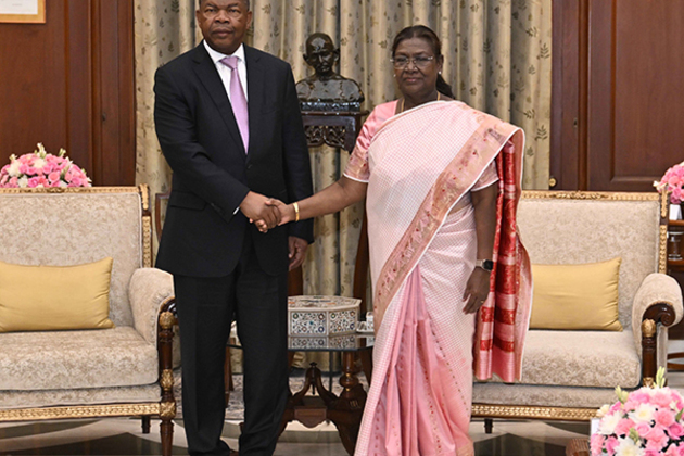 President Murmu recieves Angola's President for banquet in Rashtrapati Bhavan