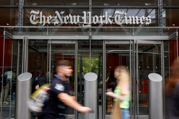 Trump administration subpoenas New York Times journalists over Air Force One reports