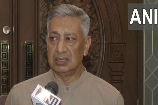 Former J-K DGP SP Vaid alleges "political motive" behind Leh violence amid Sonam Wangchuck's hunger strike