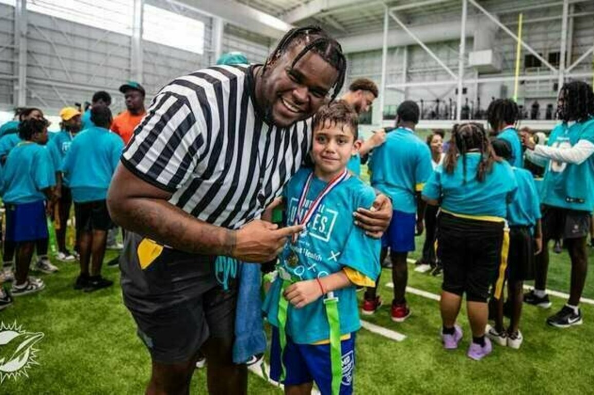 Dolphins Rookies Host Special Olympics Florida Athletes