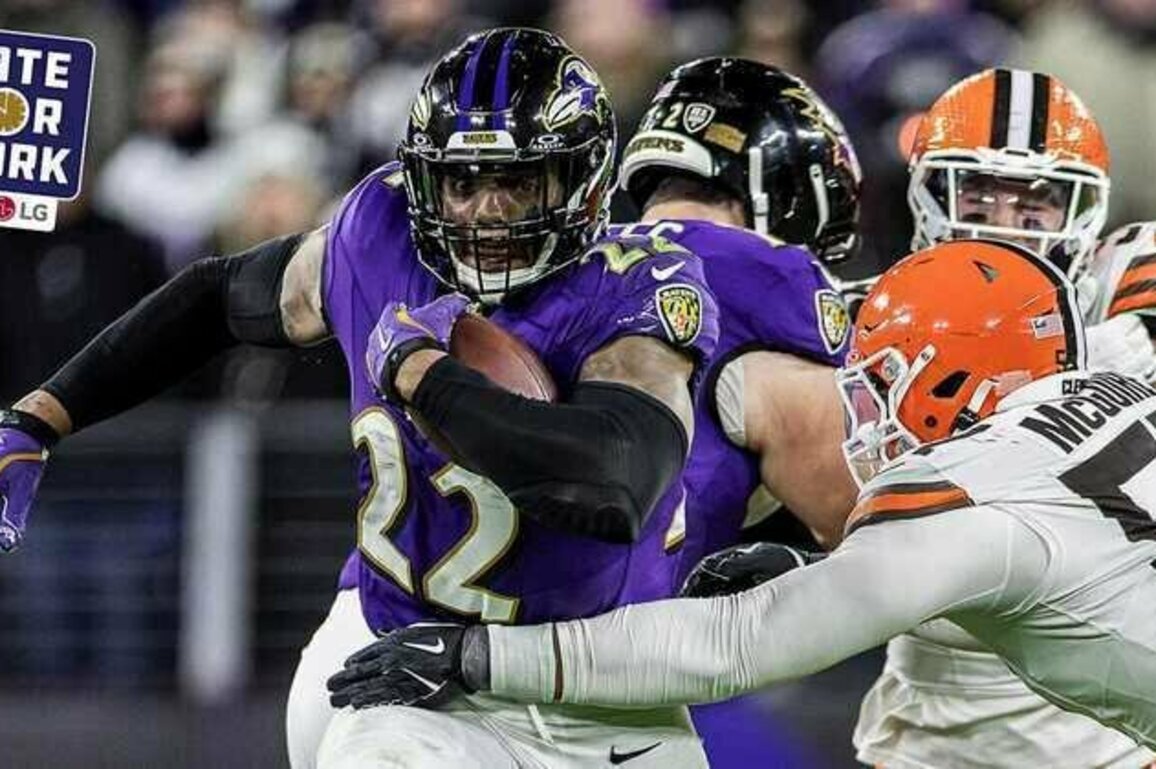 Late for Work: What Pundits Expect in Ravens-Browns Home Opener