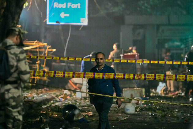 Delhi blast a suicide attack  investigators