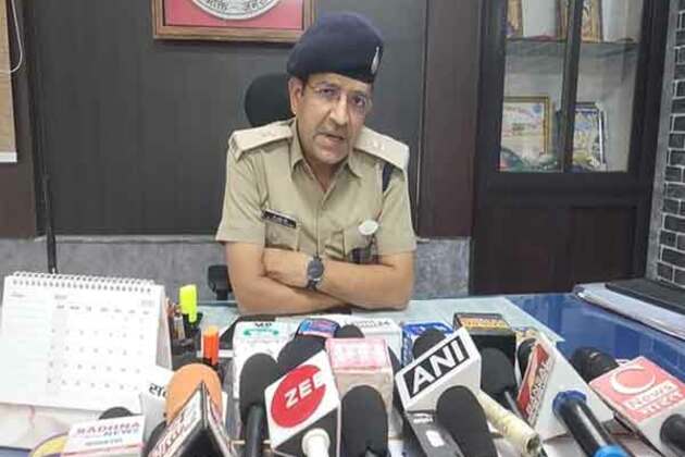 4 killed, 12 injured as pickup van overturns in MP's Vidisha; CM announces ex-gratia