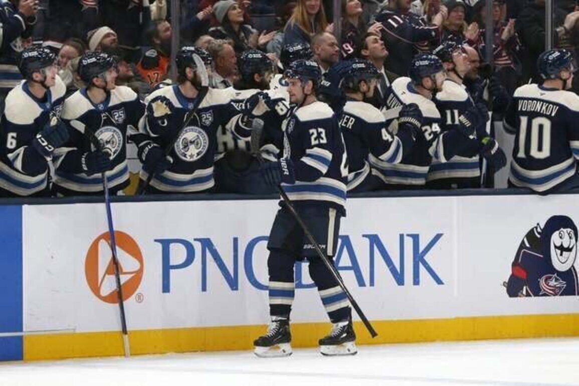 Motivated Blue Jackets intent on adding to Blackhawks' woes