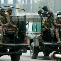 Pakistani soldiers killed in suicide attack