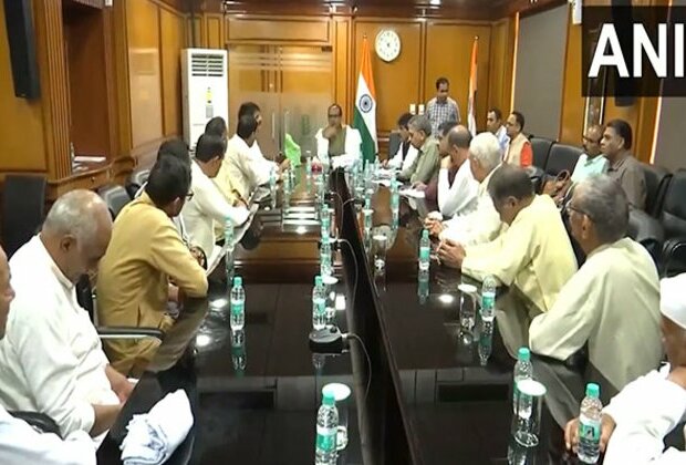 Union Minister Shivraj Singh Chouhan chairs meeting with leaders of farmer bodies