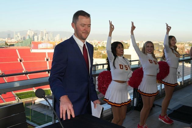 Ex-Oklahoma commit Makai Lemon switches to USC