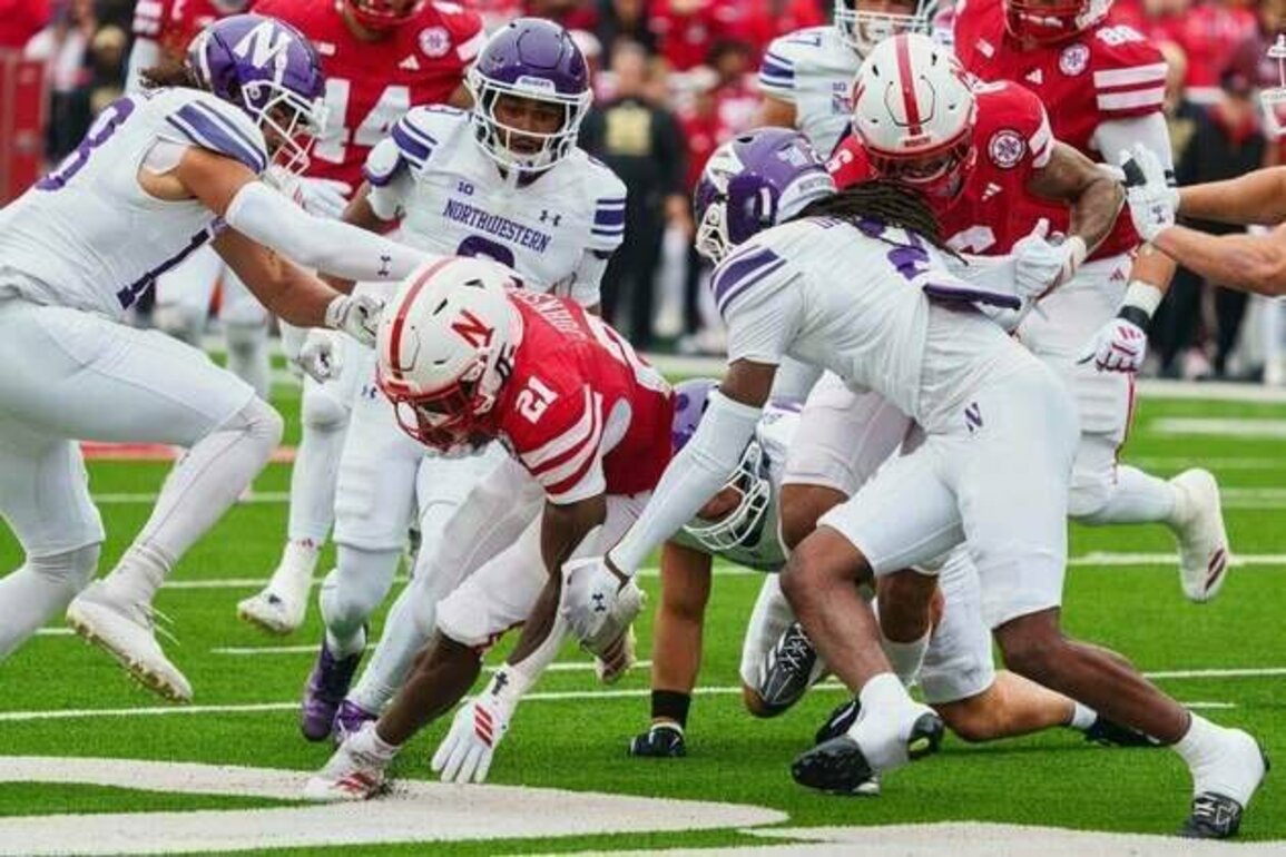 Late Emmett Johnson TD run pushes Nebraska over Northwestern