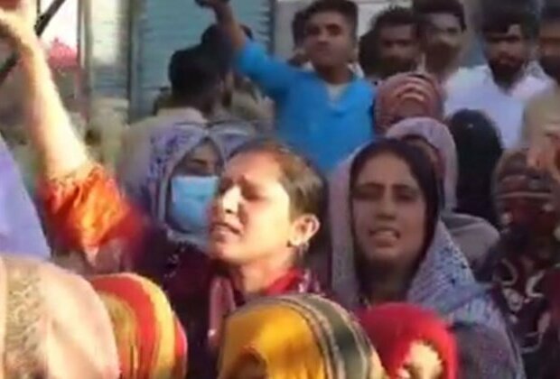 Pak: Sindh police release daughters of activist Hidayat Lohar after receiving reactions across province