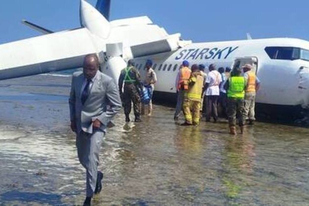 Passenger plane makes emergency water landing in Somalia (PHOTO/VIDEO)