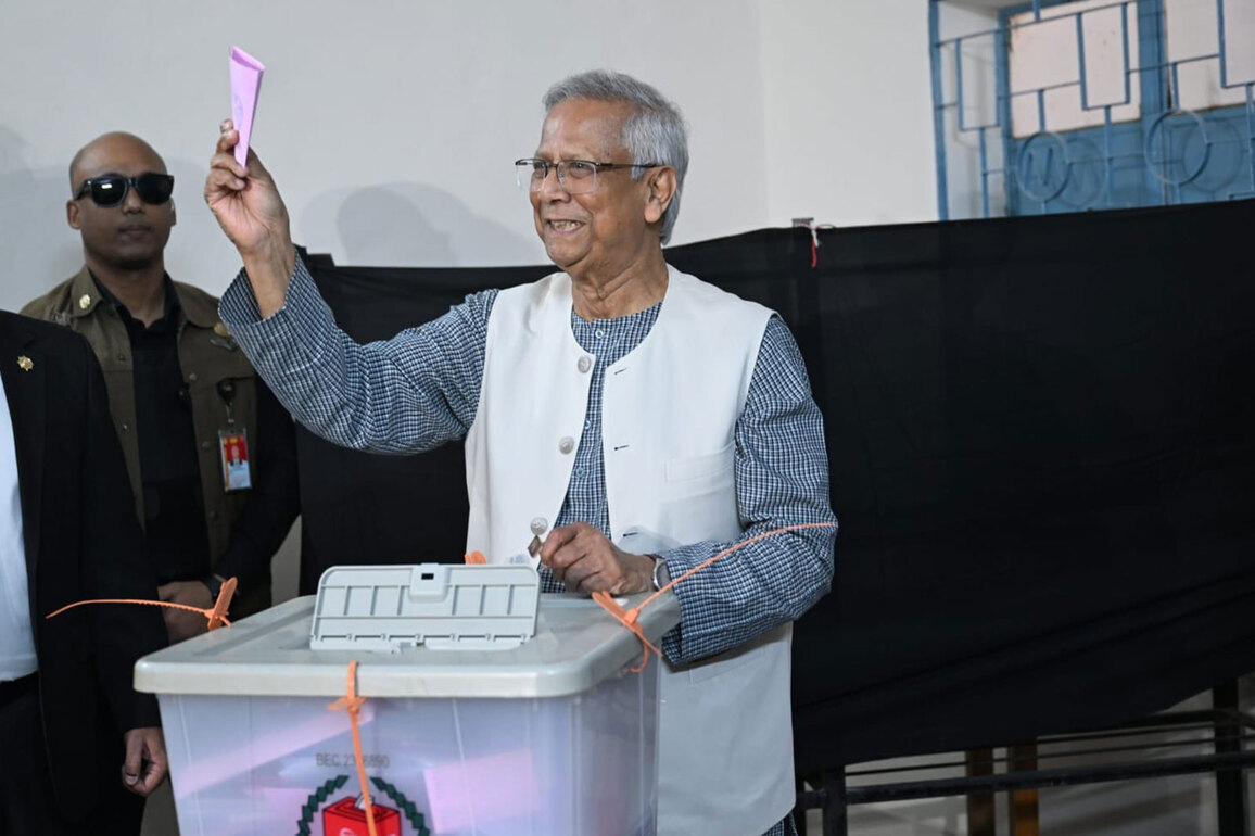 Bangladesh interim Chief Adviser Muhammad Yunus casts vote in historic election