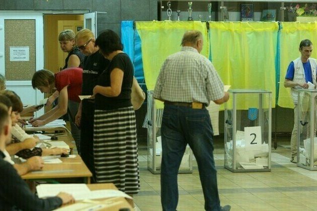 Trump abandons Ukraine election demand  US state media