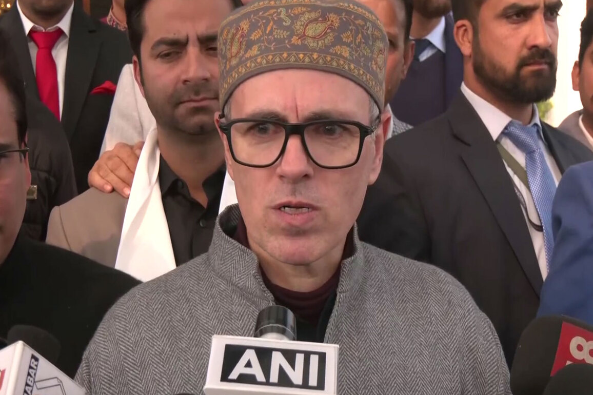 J-K: CM Omar Abdullah speaks to EAM S. Jaishankar over safety of stranded Indians in Iran
