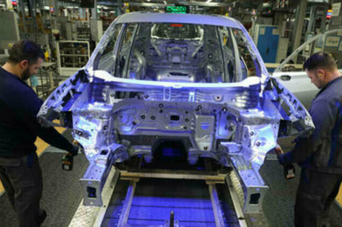 Volkswagen faces chip crisis after Chinese factory seized by EU state - Bild