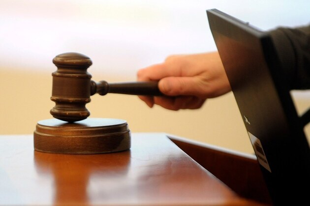 Colorado park ranger gets 3 years probation in stabbing hoax